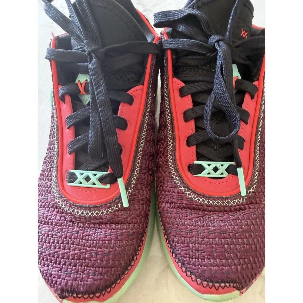 Nike LeBron XX 20 SE Night Maroon GS Basketball Shoes 4Y FB8974-600